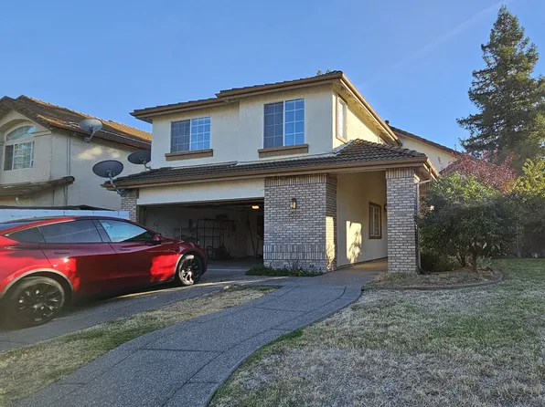 8558 Maple Hall Dr, Sacramento, CA 95823