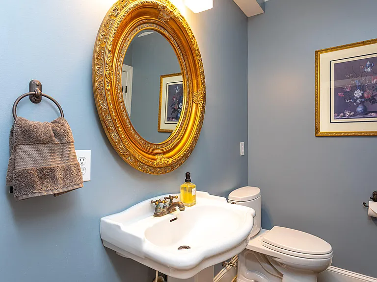 1308 Filmore St — Photo 23