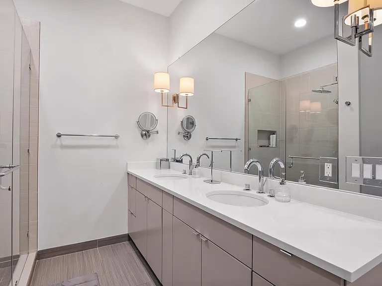 555 5th St #3022 — Photo 31