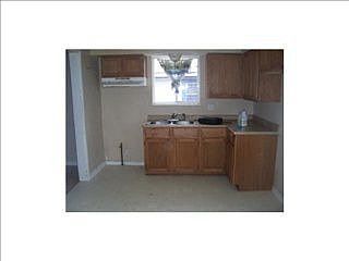 3rd image of 1624 Finley Ave
