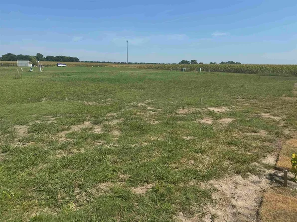 106 Harvest Ct, Goessel, KS 67053