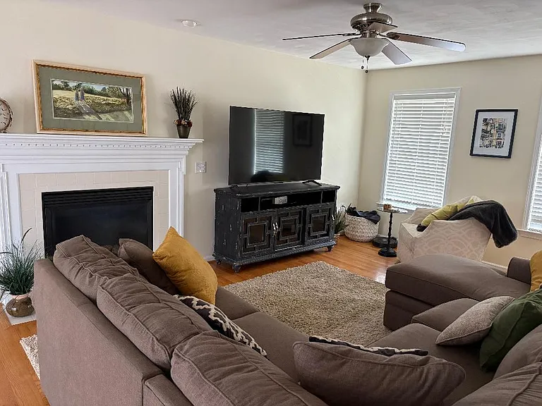 110 Amethyst Dr — Photo 6