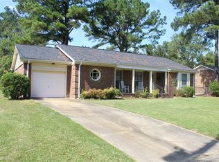 442 Dwirewood Dr, Fayetteville, NC 28303