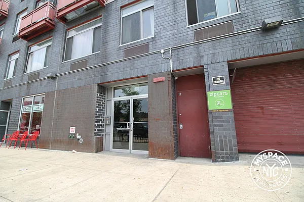 Rented by MySpaceNYC | media 51