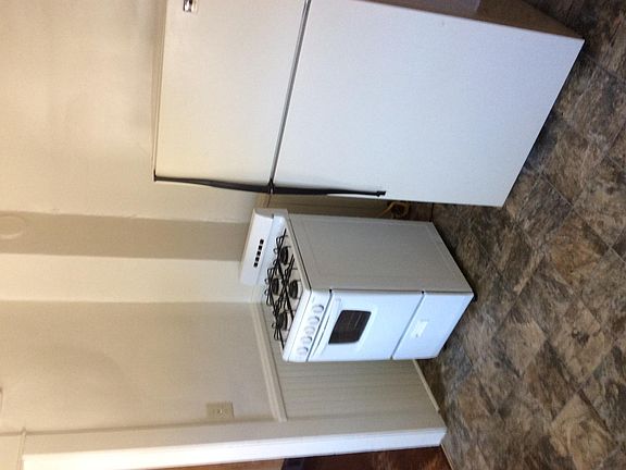 2nd image of 556-58 E 5th St