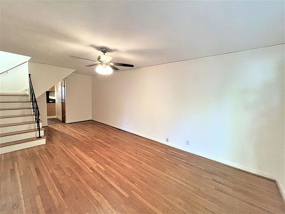 2nd image of 2120-2128 NE 12th Ave #2122