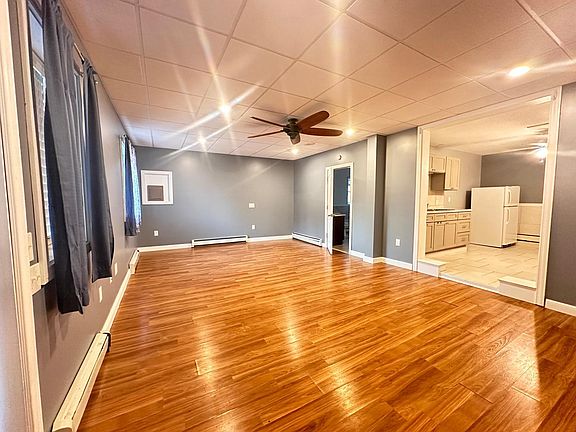 4th image of 104 N 19th St #104