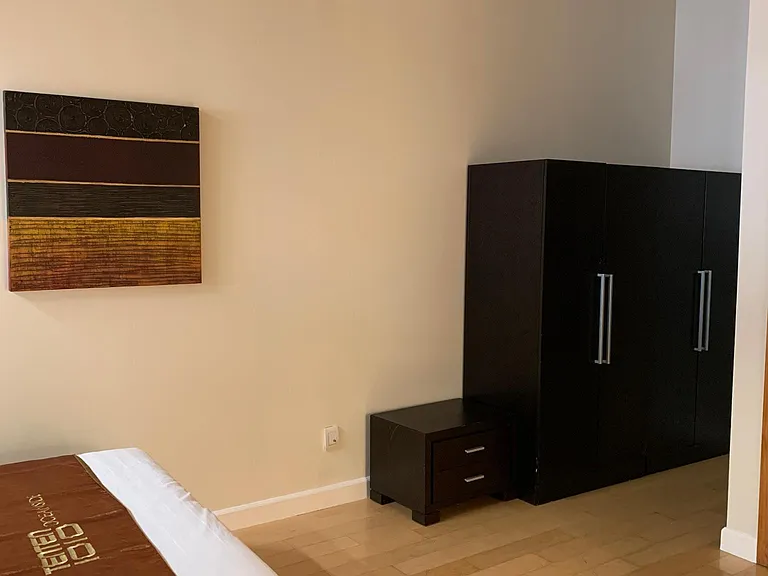 Suite #9 - 2 bed/1 bath - 979 sq ft.