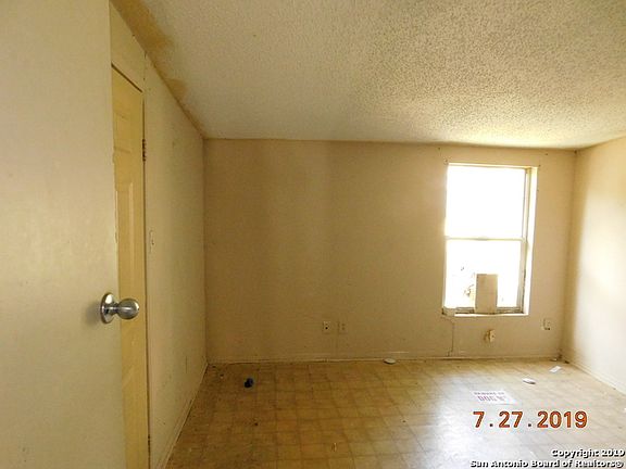 4th image of 2226 W Laurel