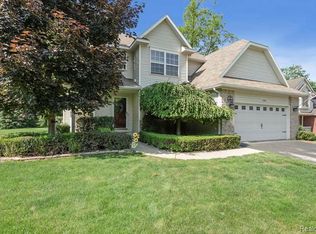 1267 Morning Mist Dr, Howell, MI 48843