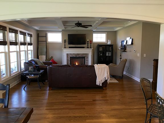 5th image of 8067 Cliffrose Ct