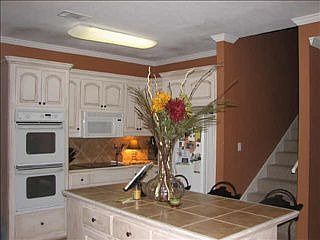 3rd image of 141 Spindlewood Dr