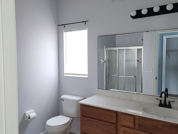 5th image of 1064 Larkspur Ct