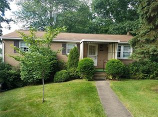 121 Braethorn Dr, Butler, PA 16001