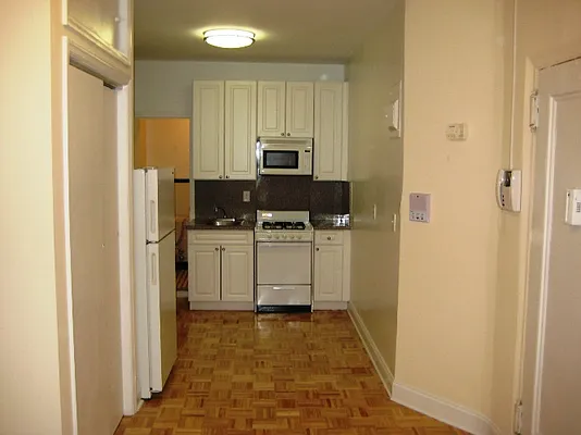 Rented by City Connections Realty | media 24