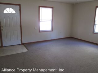917 Kearney St APT C, Manhattan, KS 66502