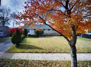 1008 Keystone Ave, Northbrook, IL 60062