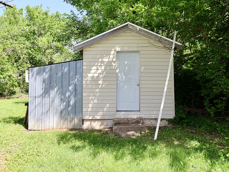 508 Texas Ave — Photo 14