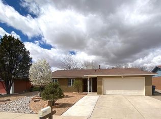 7213 Santa Fe Trl NW, Albuquerque, NM 87120