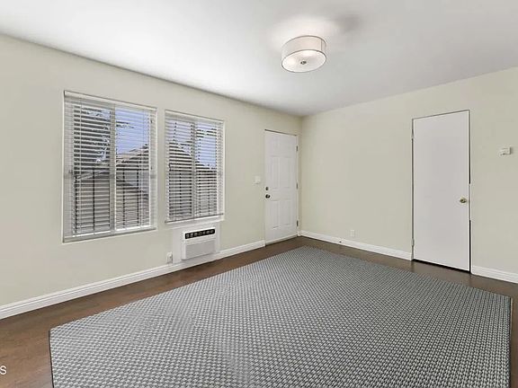 3rd image of 1037 Emerson St APT 3
