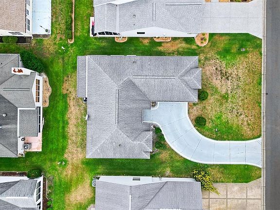 3rd image of 1008 VENTURA DRIVE