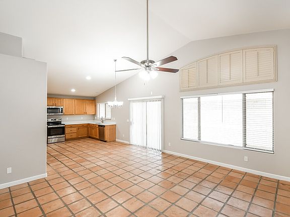 4th image of 6102 S Ashley Dr