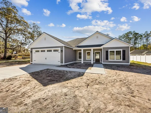 110 Robinson St, Folkston, GA 31537