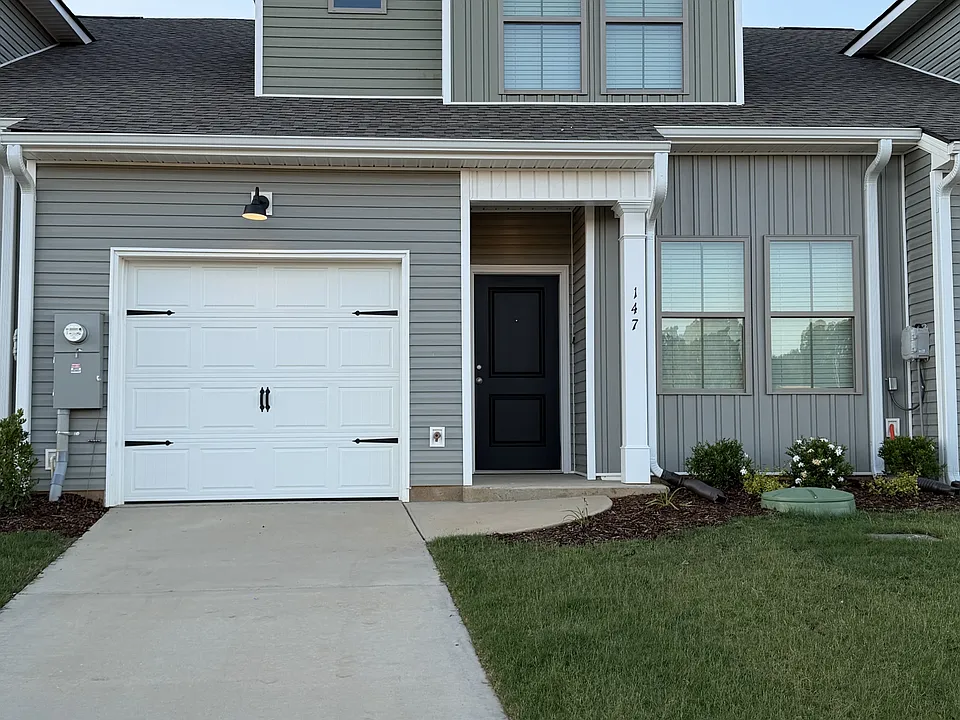 147 Wolfe Ln #1
