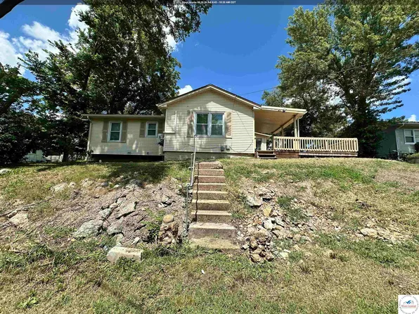126 W Osage St, Warsaw, MO 65355