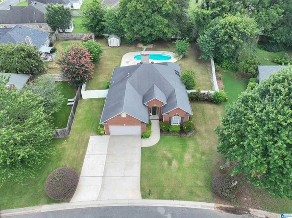 1753 Carlisle Cir, Leeds, AL 35094