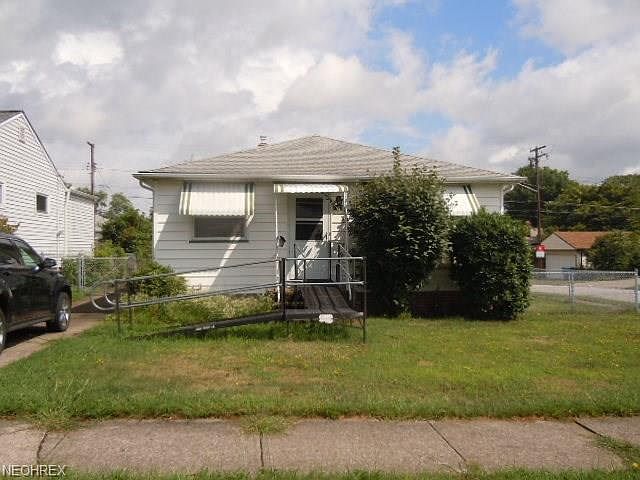 1st image of 2902 Dellwood Dr