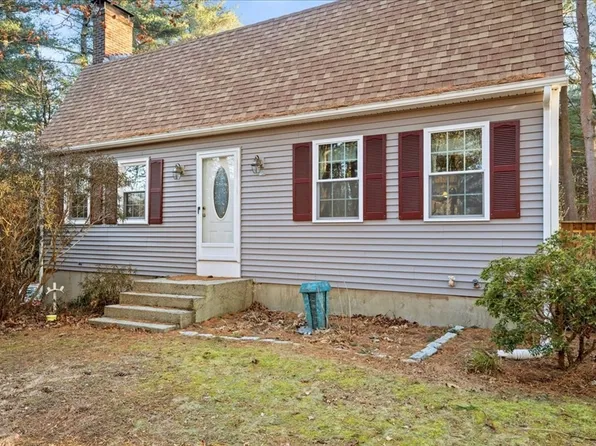 38 SW Main St, Douglas, MA 01516