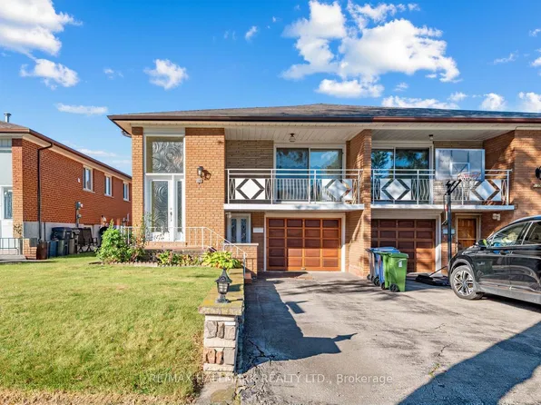18 Sorlyn Ave, Toronto, ON M6L 1H8
