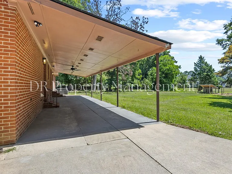 11335 Carolina Ave — Photo 5