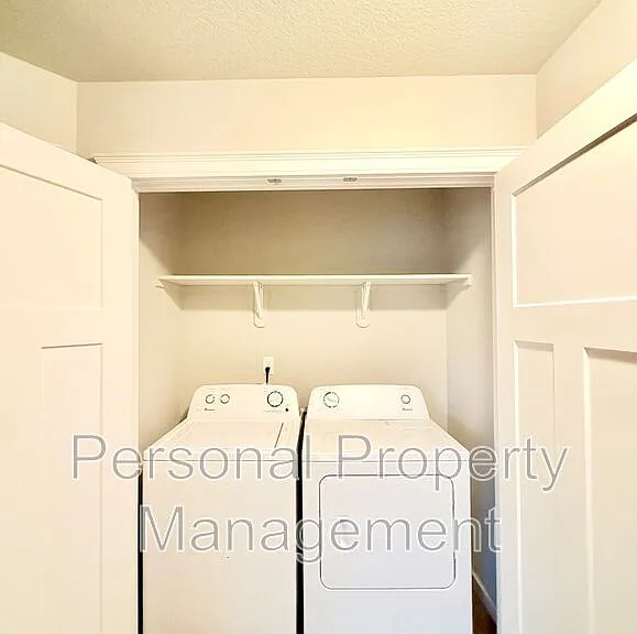 12600 NE 49th St #E — Photo 13