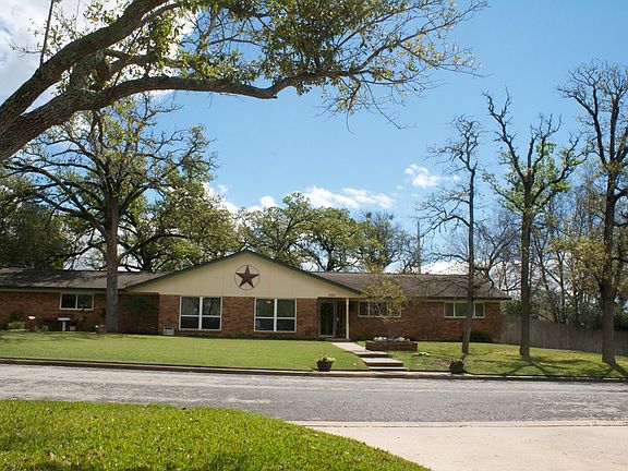 2nd image of 2522 Willow Bend Dr