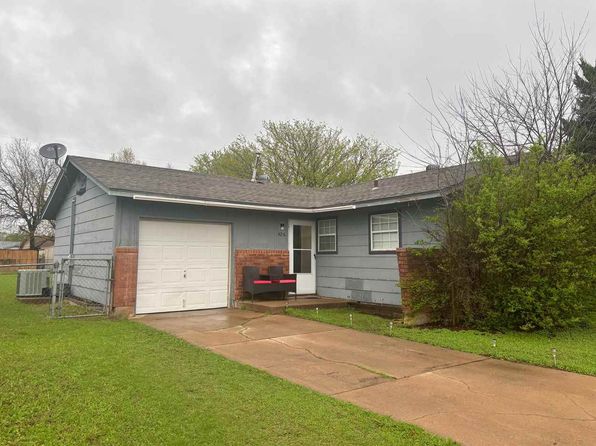 4216 SE Dorchester Dr, Lawton, OK 73501