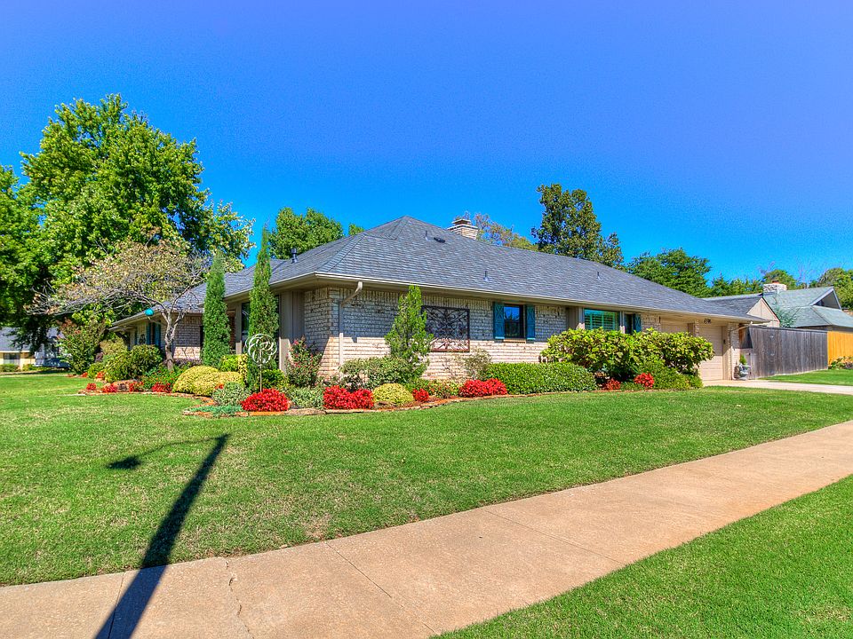 2nd image of 503 Evergreen Cir