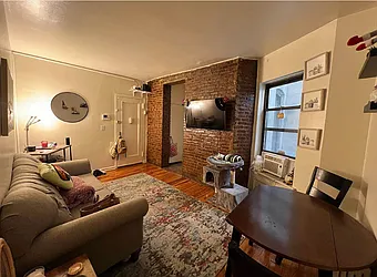 Rented by Best Apartments North Inc