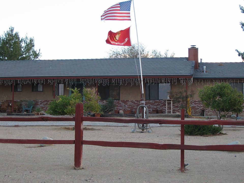 Ranch style home located in the foothills of Littlerock, California