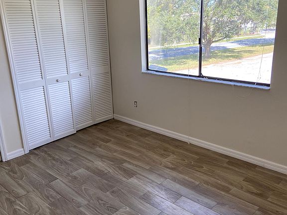 4th image of 207 Watts Ln APT C