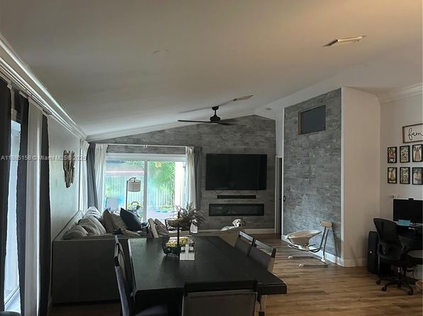 4314 Mahogany Ridge Dr