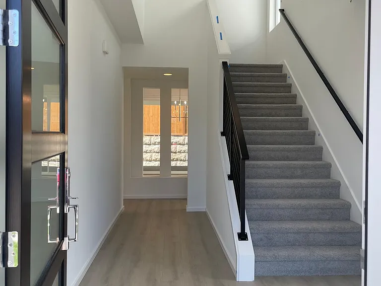 2110 102nd Ct SE — Photo 7