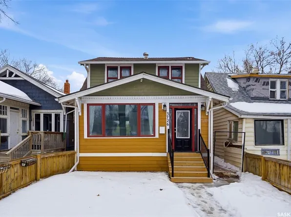 3726 Dewdney AVENUE, Regina, SK S4T 0Z7