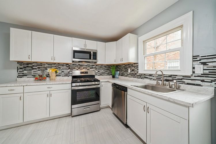 139A Suburbia Ter, Jersey City, NJ 07305 Zillow