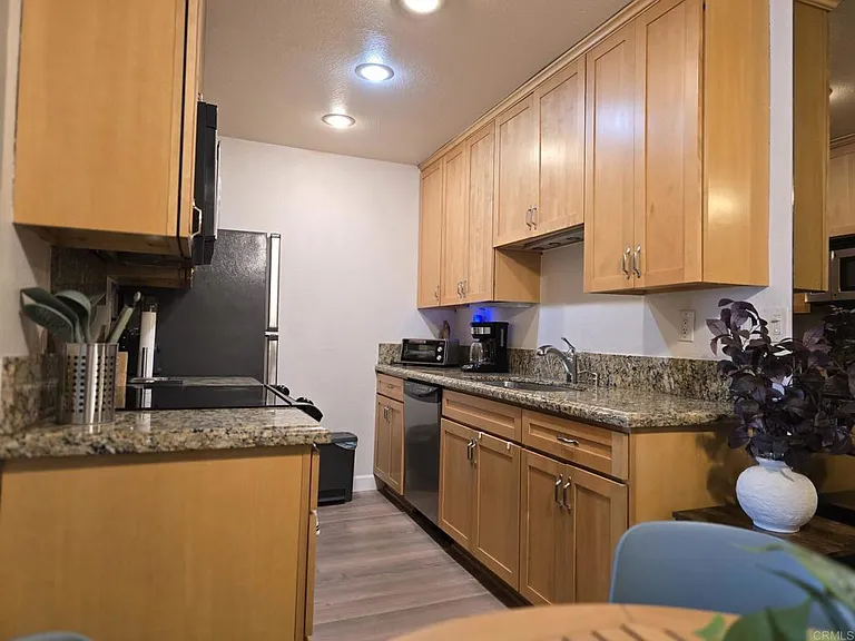 528 Anita St #59 — Photo 7