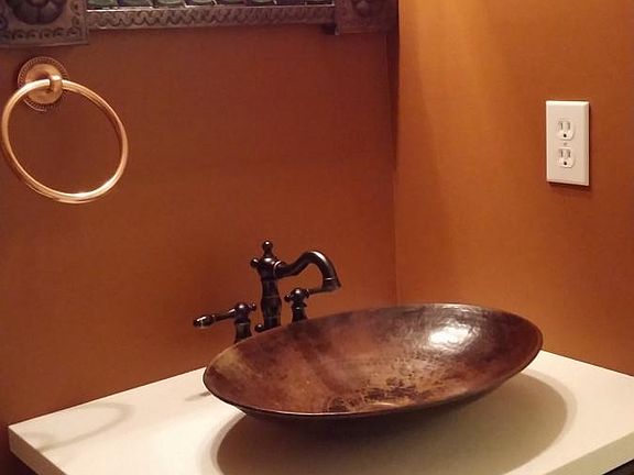1/2 Bath
