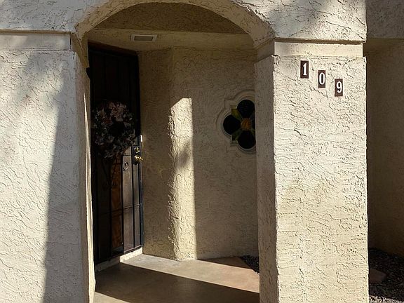 2nd image of 2121 W Union Hills Dr Unit 109