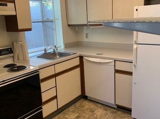 8848 Stone Ave N #102, Seattle, WA 98103