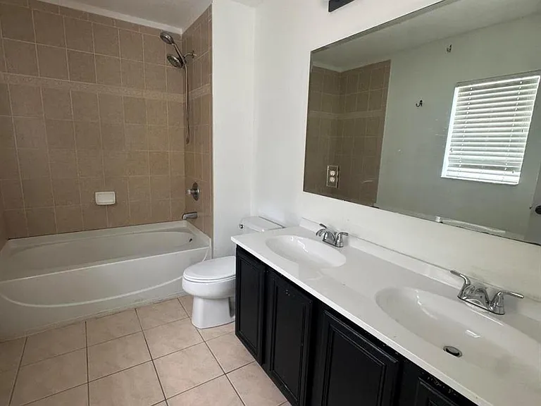1733 Pointe West Way — Photo 17